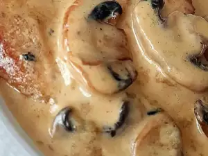 Velvet Mushroom Sauce with an Unique Taste