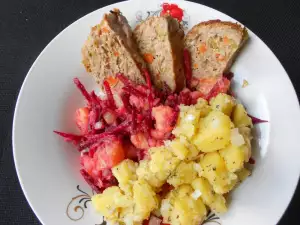 Quick Meatloaf with Minced Meat and Vegetables