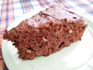 Chocolate Cake with Walnuts