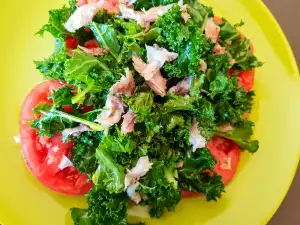 Kale and Tomato Salad