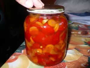 Red Bell Pepper and Carrot Pickle