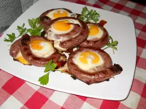 Grilled Thin Sausages with Eggs