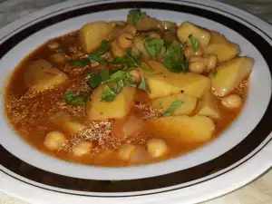 Potato and Chickpeas Stew