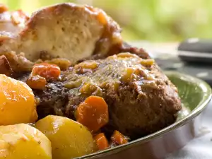 Lamb with Potatoes in the Oven