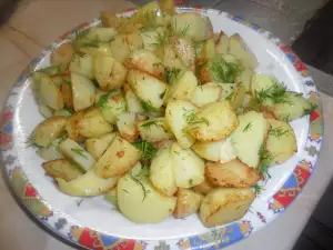 Sauteed Potatoes with Garlic and Dill