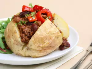 Stuffed Potatoes with Minced Meat