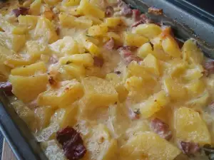 Oven-Baked Potatoes with Processed Cheese