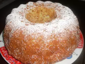 Apple Sponge Cake with Walnuts