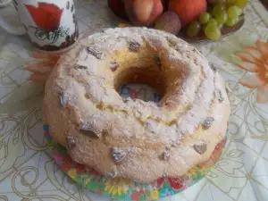 Cake with Turkish Delight and Biscuits