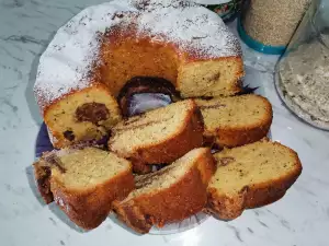 Pound Cake with Walnuts and Milk