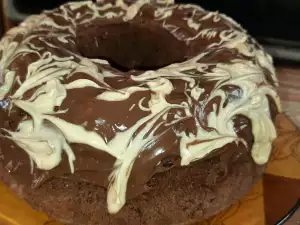 Quick Sponge Cake with Liquid Chocolate