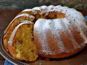 Cake with Walnuts and Carrots