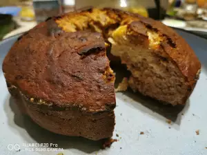 Walnut and Apple Cake