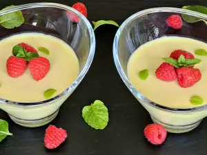 Keto Bavarian Cream with Almond Milk