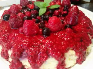 Keto Cheesecake with Berries