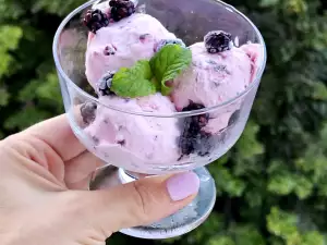 Delicious Homemade Keto Ice Cream