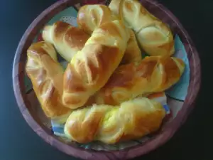 Scones with Egg and Feta Cheese Filling