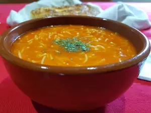 Lean Tomato Soup with Noodles