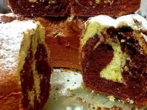 Classic Sponge Cake with Cocoa