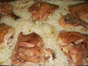 Oven-Baked Rice with Chicken Carcass