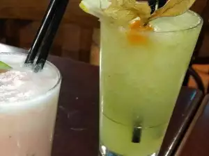 Kamikaze Cocktail with Green Apple