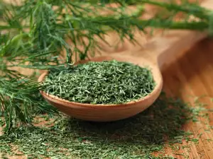 How to Dry Parsley, Dill and Oregano