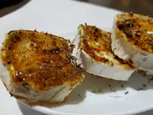 Baked Goat Cheese with Honey and Thyme