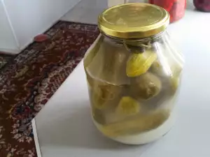 Tasty Pickles without Boiling