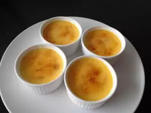 Crème Brûlée with Only 3 Ingredients