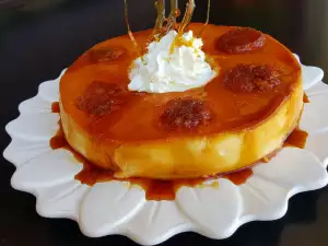 Crème Caramel with Muffins