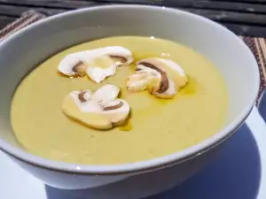 Broccoli and Mushroom Cream Soup