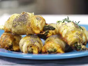 Puff Pastry Croissants with Asparagus and Cheddar