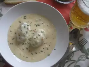 Meatballs with White Sauce and Carrots