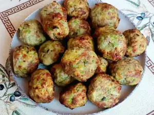 Meatballs with Minced Meat and Zucchini in an Air Fryer