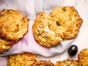 Cottage Cheese and Olive Patties