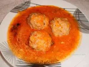 Juicy Meatballs with Tomato Sauce