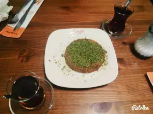 Tasty Kanafeh