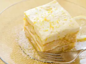 Lemon Ladyfinger Cake