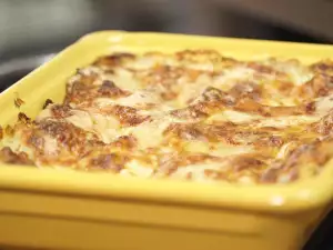 Lasagna with Bacon and Béchamel Sauce