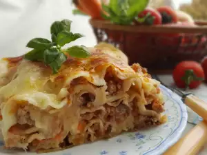 Quick Lasagna Bolognese with Ready-Made Sheets