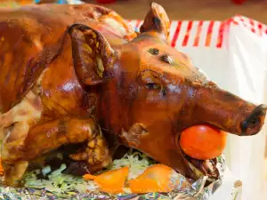 German-Style Stuffed Suckling Pig