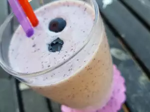 Iced Wild Berry Frappe