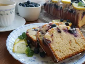 Lemon and Blueberry Sponge Cake