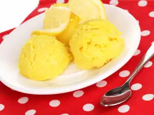 Italian Ice Dessert with Lemons