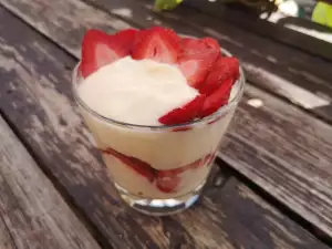 Dietary Strawberry Brulee