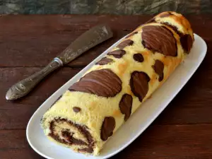 Leopard Print Roll with Chocolate Cream