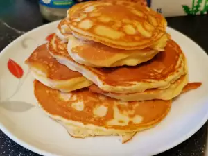 Easy and Delicious American Pancakes