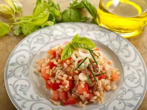 spelt  with tomato