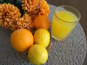 Orange, Lemon and Mint Lemonade