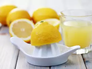 Why It's Good to Drink Water with Lemon Everyday